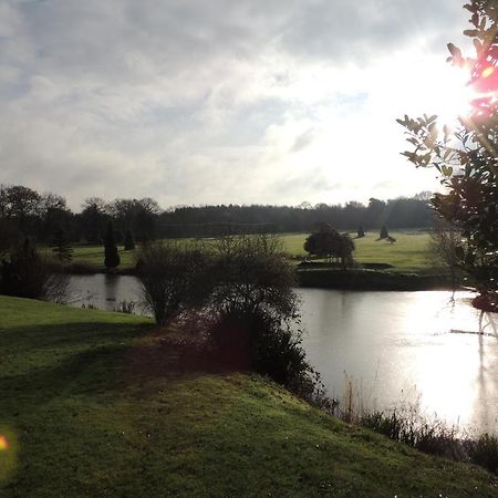 Mannings Heath Hotel Horsham Exteriér fotografie